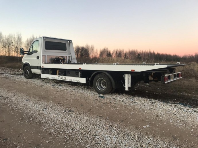 Автоэвакуатор IVECO